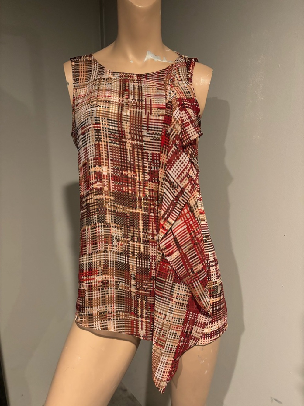 White House Black Market Red Cream and Brown Patterned Sleeveless Camisole